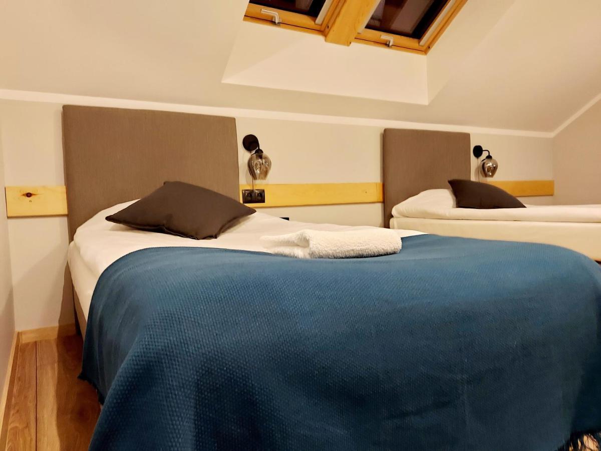 Pensjonat I Restauracja Hubertowka Milicz Exteriör bild